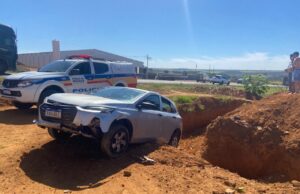 Veículo furtado em Uberlândia é recuperado pela Polícia Militar na MGC-452, em Santa Juliana.