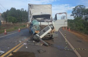 Acidente de Trânsito com Vítima Fatal na MGC 452 Perdizes-MG